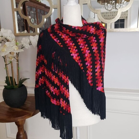 Vintage Handwoven Boho Scarf Cape Wrap Vibrant Geometric Pattern & Black Fringe - Picture 7 of 15
